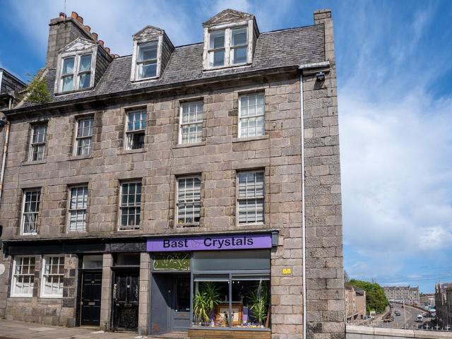 Flat for sale in Ballindoch, Scotland