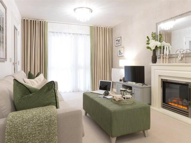 Flat for sale in Midway, Kent