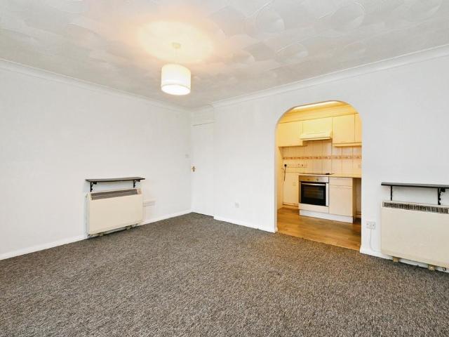 Flat for sale in Fairstead, Brookville