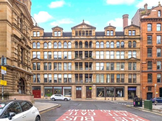 Flat for sale in Merchant City, Scotland
