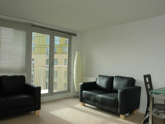 Flat for sale in Holloway, Lower Holloway