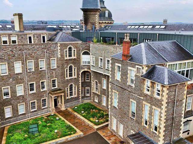 Flat for sale in Redcliffe, Feckenham