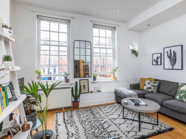 Flat for sale in Clerkenwell Green, Greater London