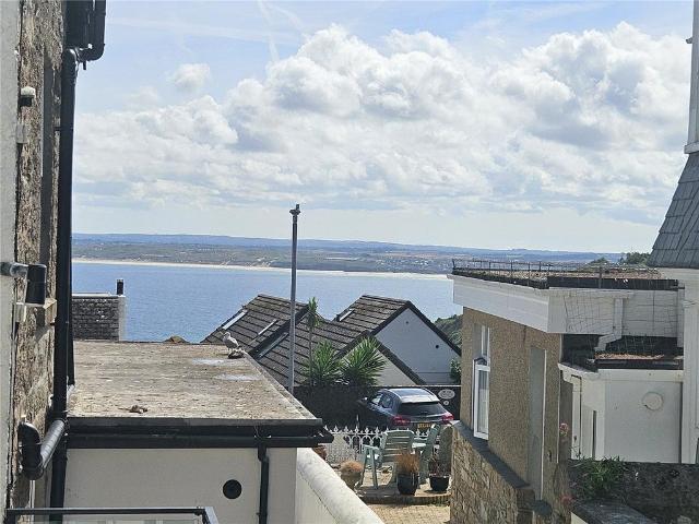 Flat for sale in Penbeagle, Cornwall