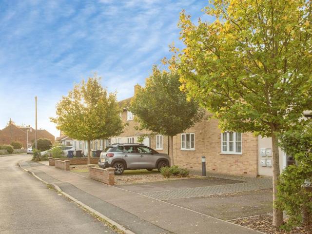 Flat for sale in Cambridge, Cambridgeshire and Peterborough