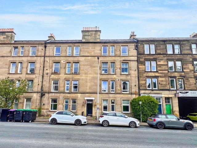 Flat for sale in Comiston, Scotland