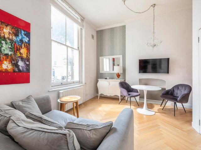 Flat for sale in Notting Hill, Greater London
