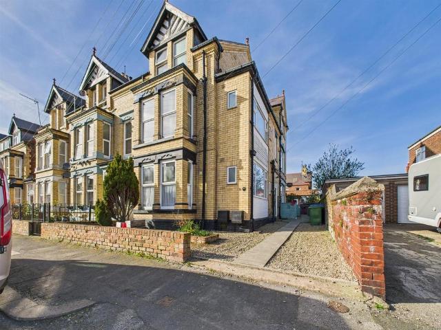 Flat for sale in Old Town, Bridlington