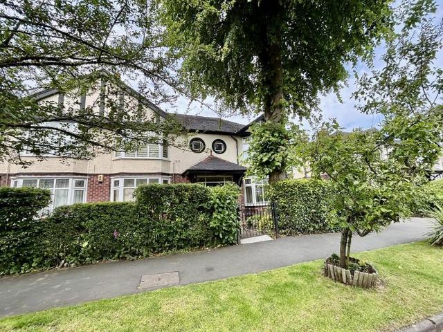 Flat for sale in Georgia, Greater Manchester