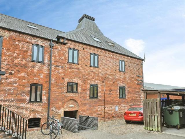 Flat for sale in East Tuddenham, Norfolk