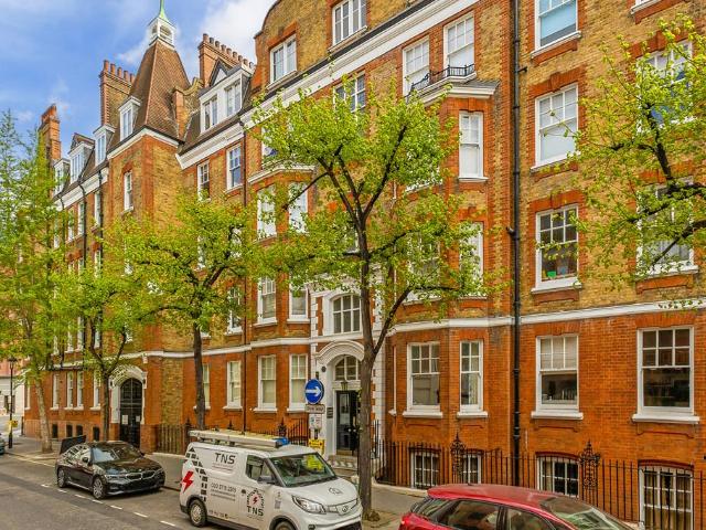 Flat for sale in Westminster, Isle Of Man