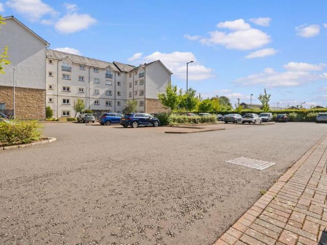 Flat for sale in Cambuskenneth, Scotland