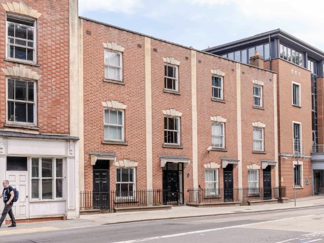 Flat for sale in Finzels Reach, Bristol