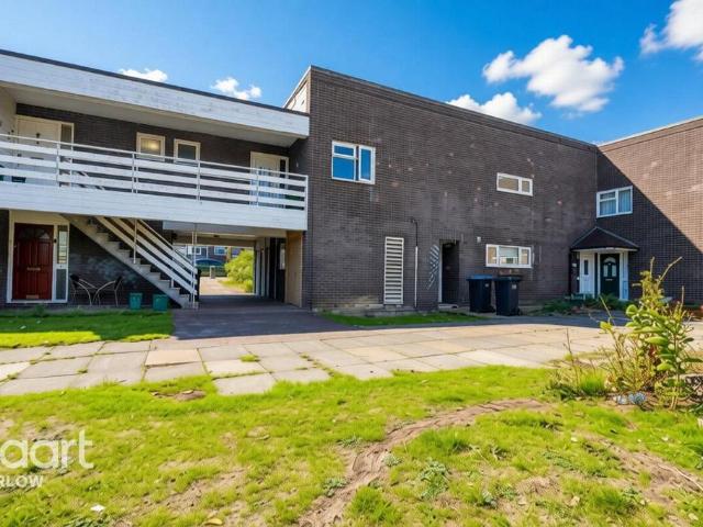 Flat for sale in Staple Tye, Harlow