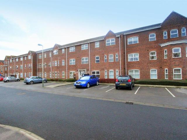 Flat for sale in Darlington