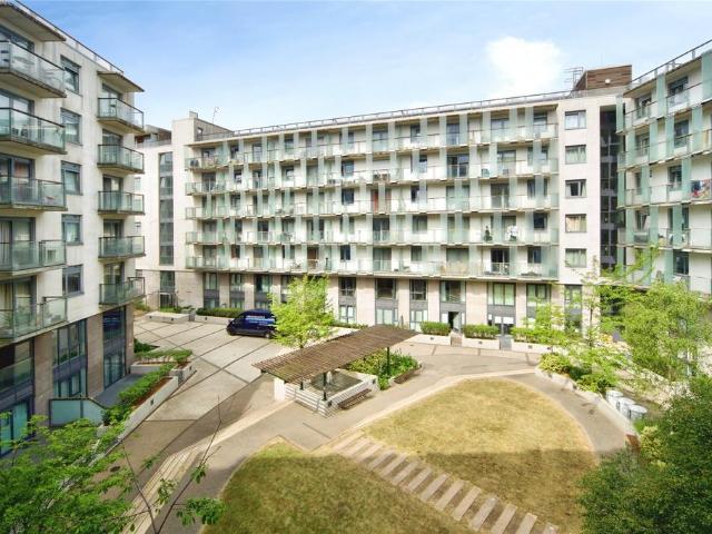 Flat for sale in Greater London