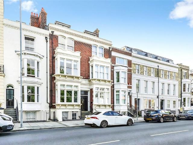 Flat for sale in Old Portsmouth, City Of Portsmouth