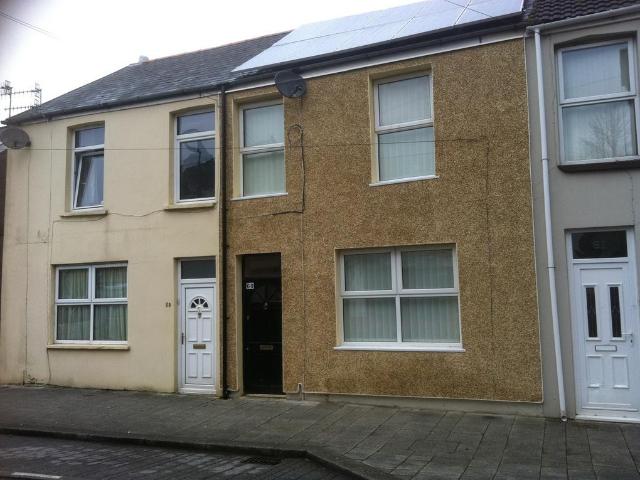 Flat for sale in Maesteg