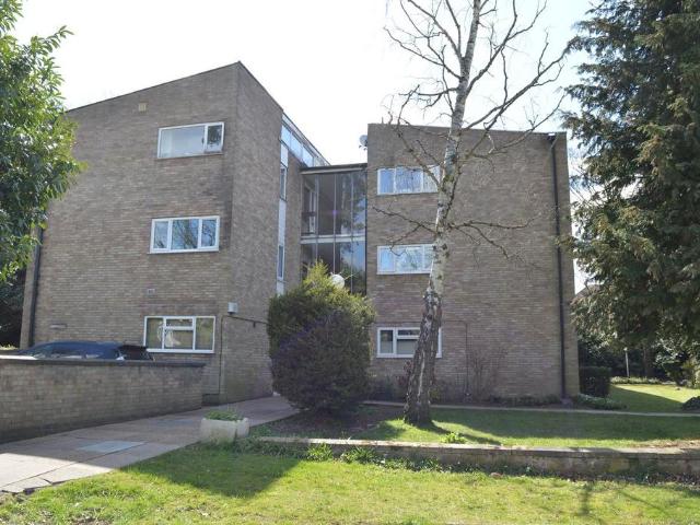 Flat for sale in Blackhills, Surrey