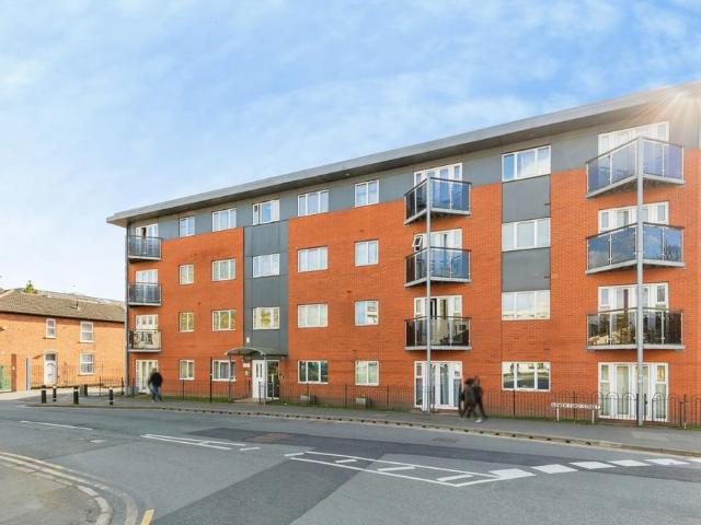 Flat for sale in Hillfields, West Midlands