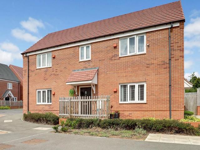 Flat for sale in Gedling, East Midlands
