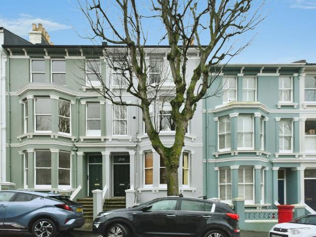 Flat for sale in Kemptown, Brighton & Hove