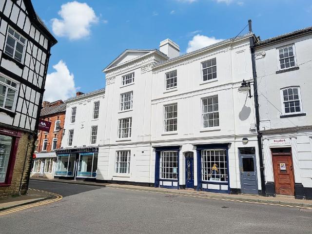 Flat for sale in Floodgates