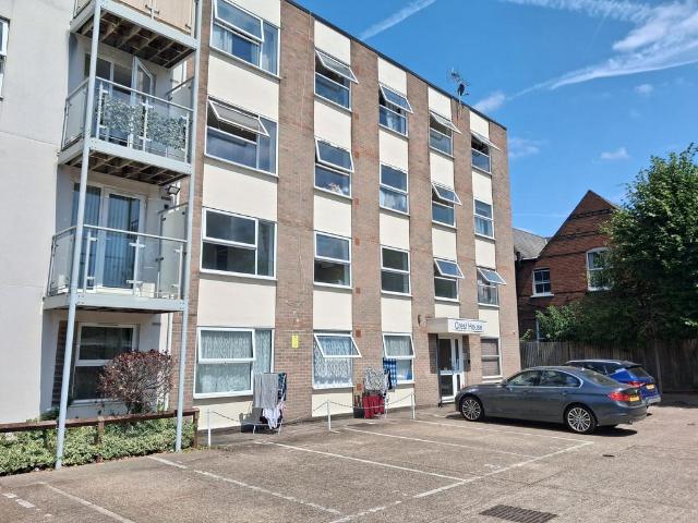 Flat for sale in Lower Halliford, Surrey