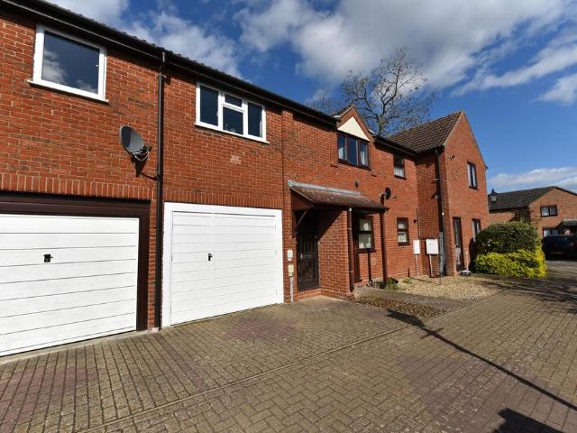Flat for sale in Huntingdon, Cambridgeshire