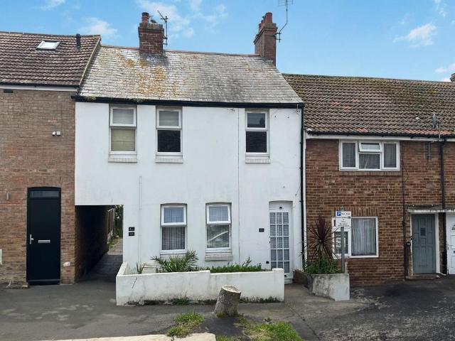 Flat for sale in Folkestone, East Cliff
