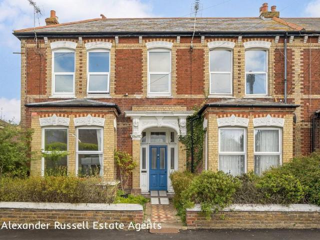 Flat for sale in Cliftonville West, Acol