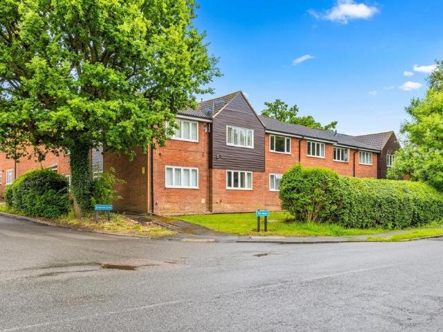 Flat for sale in Latton Bush, Harlow