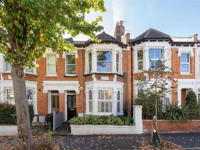 Flat for sale in London Borough of Bromley, Greater London