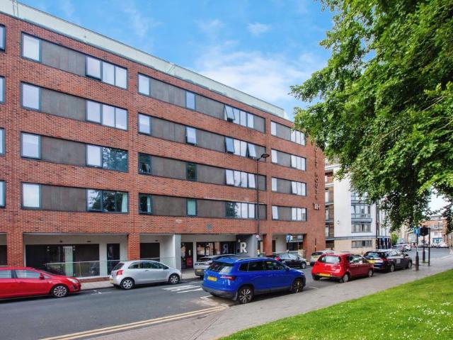 Flat for sale in Edgbaston, West Midlands