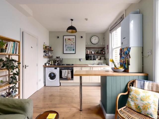 Flat for sale in Feckenham, City Of Bristol