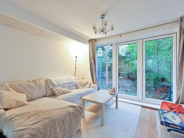 Flat for sale in Hemel Hempstead, Dacorum