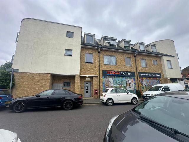 Flat for sale in Holywell Estate, North Watford