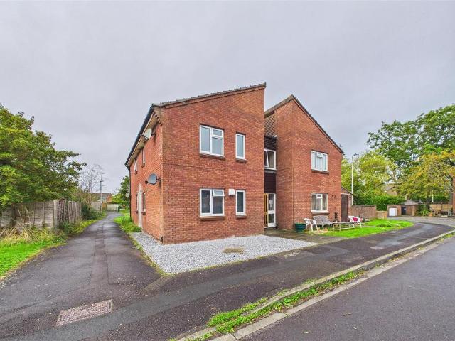 Flat for sale in West End, Clevedon