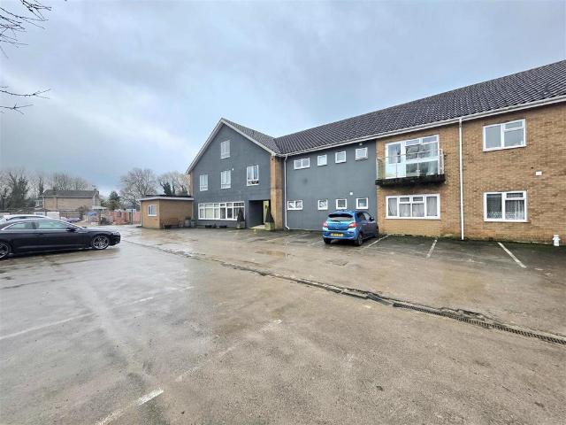Flat for sale in Gosberton Clough, Lincolnshire