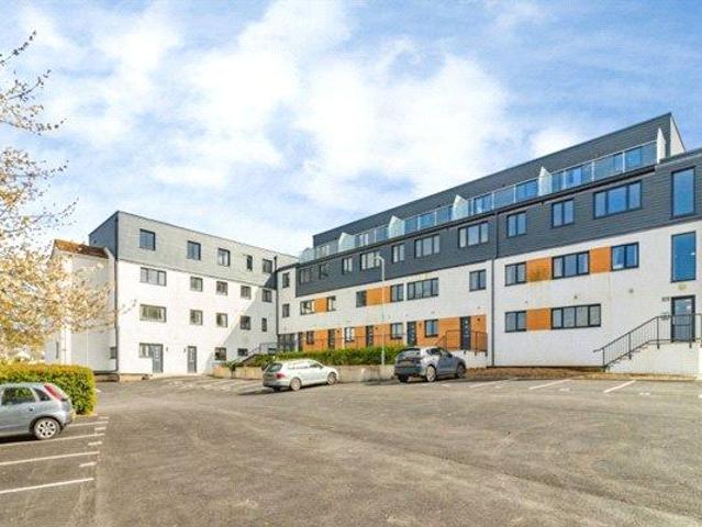 Flat for sale in Strode, Devon