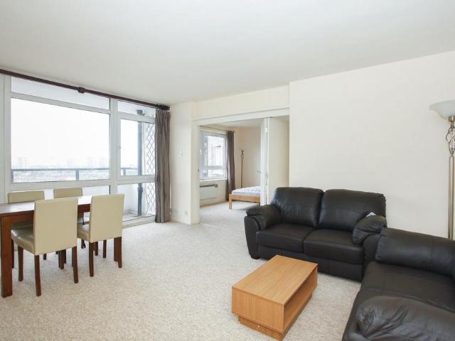 Flat for sale in St. John's Wood, Greater London