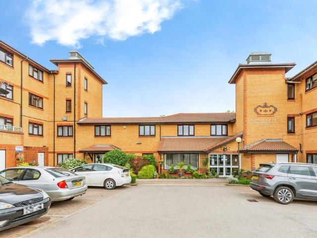Flat for sale in East Hunsbury, Collingtree