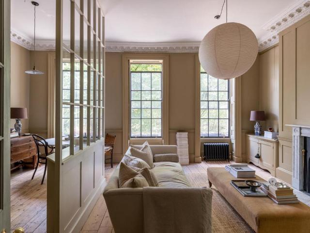 Flat for sale in Upper Clapton, Greater London
