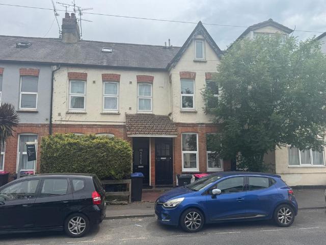 Flat for sale in Alton Barnes, Essex