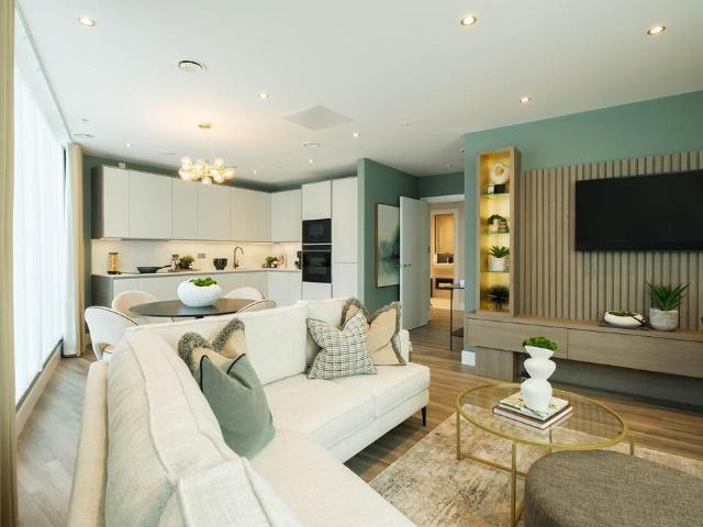 Flat for sale in Colindale, Greater London