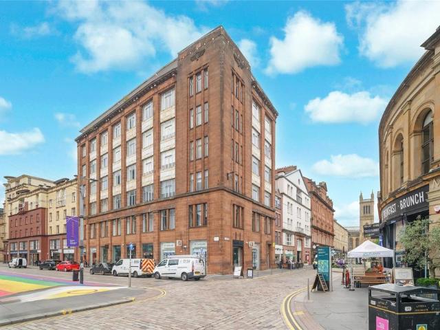 Flat for sale in Merchant City, Scotland