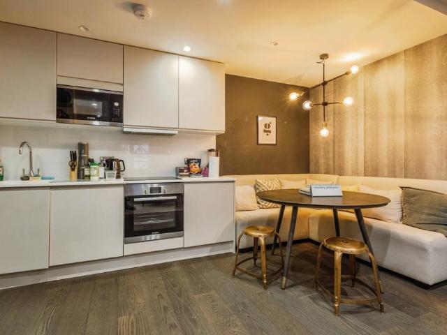 Flat for sale in Broadmead, Feckenham