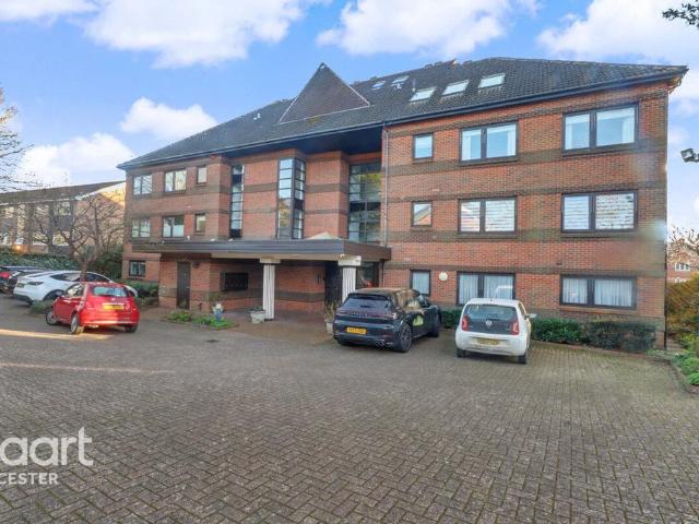 Flat for sale in Old Wharf, City Of Leicester