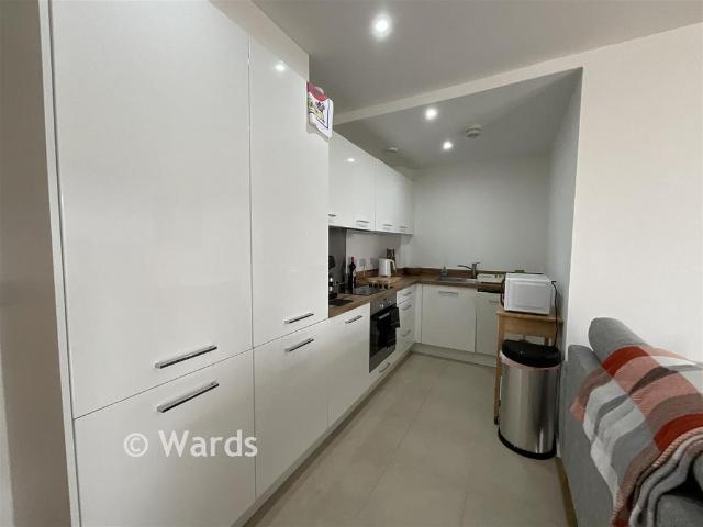 Flat for sale in Barracks, The Bridge