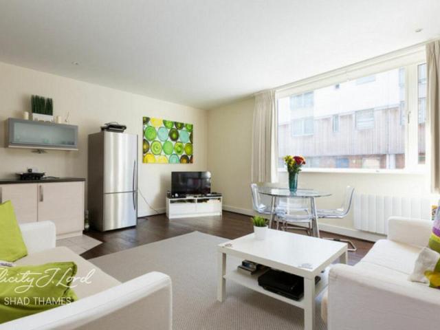 Flat for sale in Bermondsey, Greater London